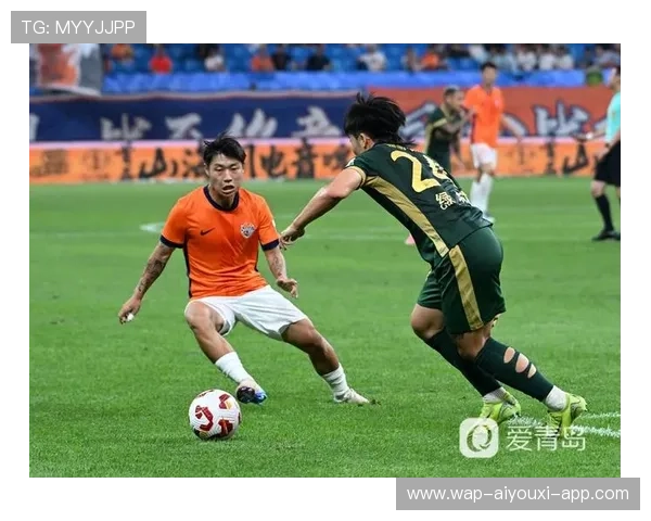 青岛海牛边路下底更坚决，倒三角回传屡屡撕开防线